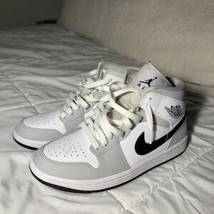 Air Jordan’s 1 ‘grey fog’